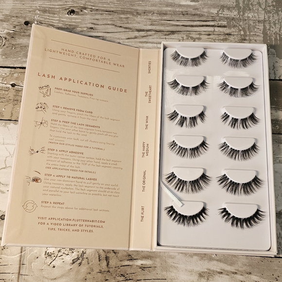 FLUTTERHABIT The Collection NIB - Picture 2 of 4